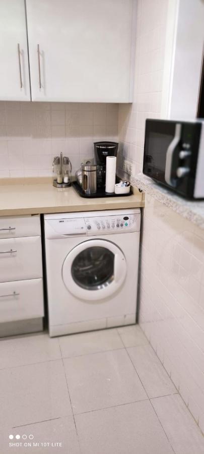Bevs Ground Floor Roda Golf Apartment! سان خافيير الغرفة الصورة