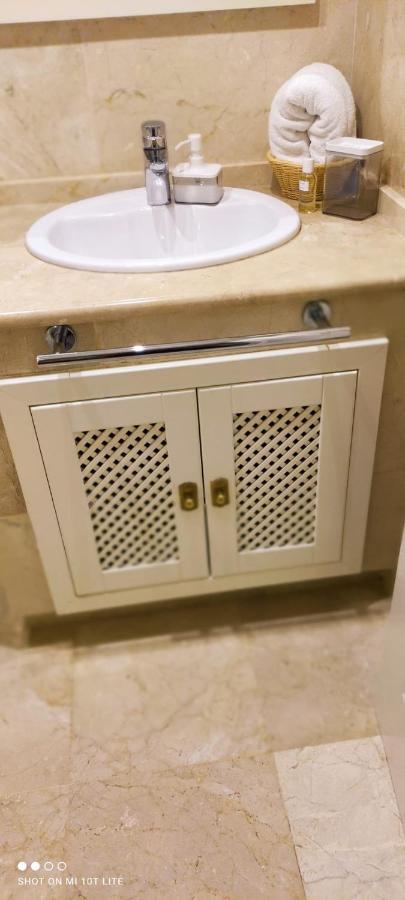 Bevs Ground Floor Roda Golf Apartment! سان خافيير الغرفة الصورة