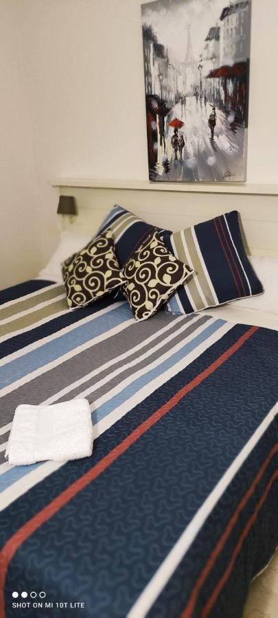 Bevs Ground Floor Roda Golf Apartment! سان خافيير الغرفة الصورة
