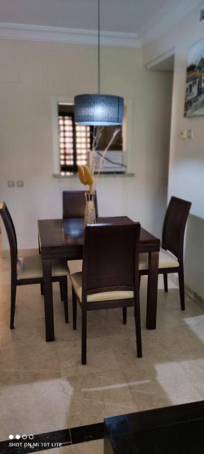 Bevs Ground Floor Roda Golf Apartment! سان خافيير الغرفة الصورة